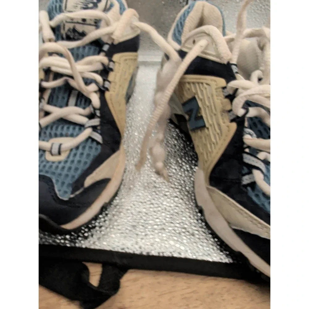 NEW BALANCE 808 Womens Size 8D Navy Blue Sneakers‎ Could Use New Laces